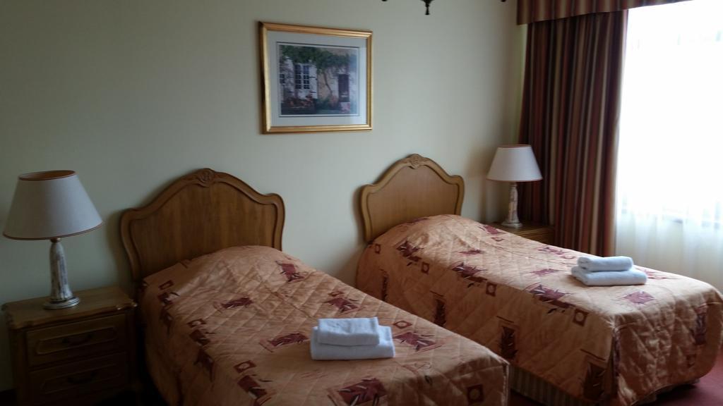 Hotel Sportwerk Tyniec Maly Bilik gambar