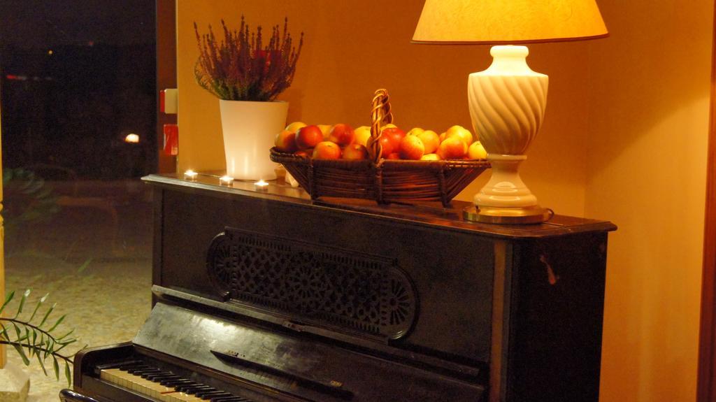Hotel Sportwerk Tyniec Maly Luaran gambar