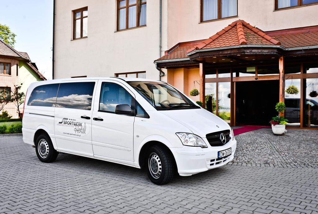 Hotel Sportwerk Tyniec Maly Luaran gambar