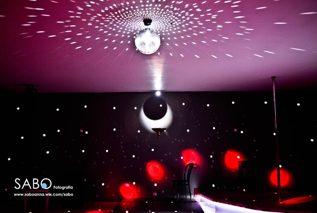 Hotel Sportwerk Tyniec Maly Luaran gambar