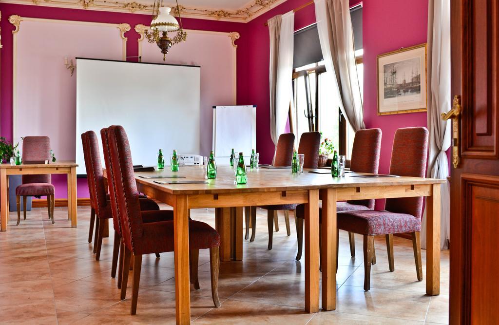 Hotel Sportwerk Tyniec Maly Luaran gambar