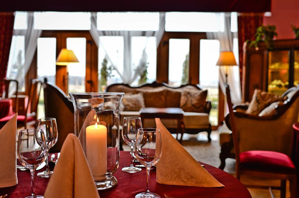 Hotel Sportwerk Tyniec Maly Luaran gambar