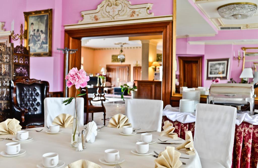 Hotel Sportwerk Tyniec Maly Luaran gambar