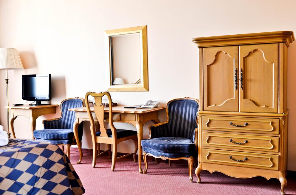 Hotel Sportwerk Tyniec Maly Bilik gambar